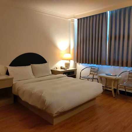 Dc Hotel 타이중 외부 사진