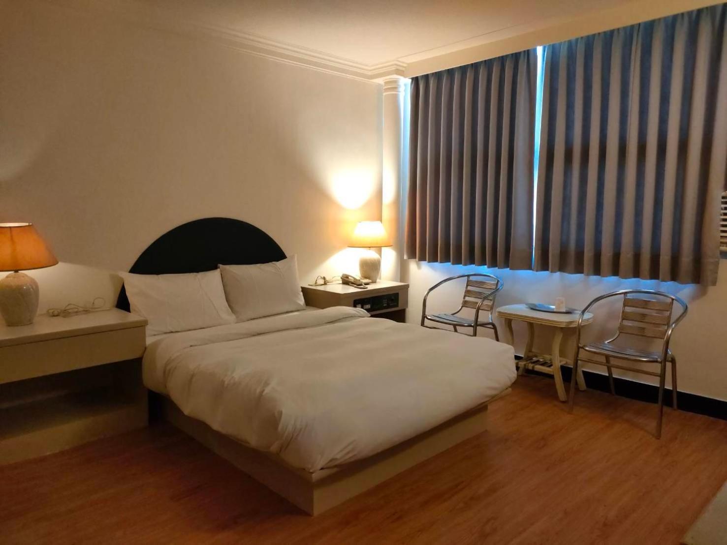 Dc Hotel 타이중 외부 사진