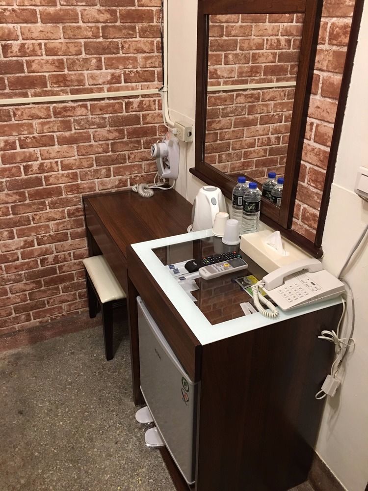 Dc Hotel 타이중 외부 사진
