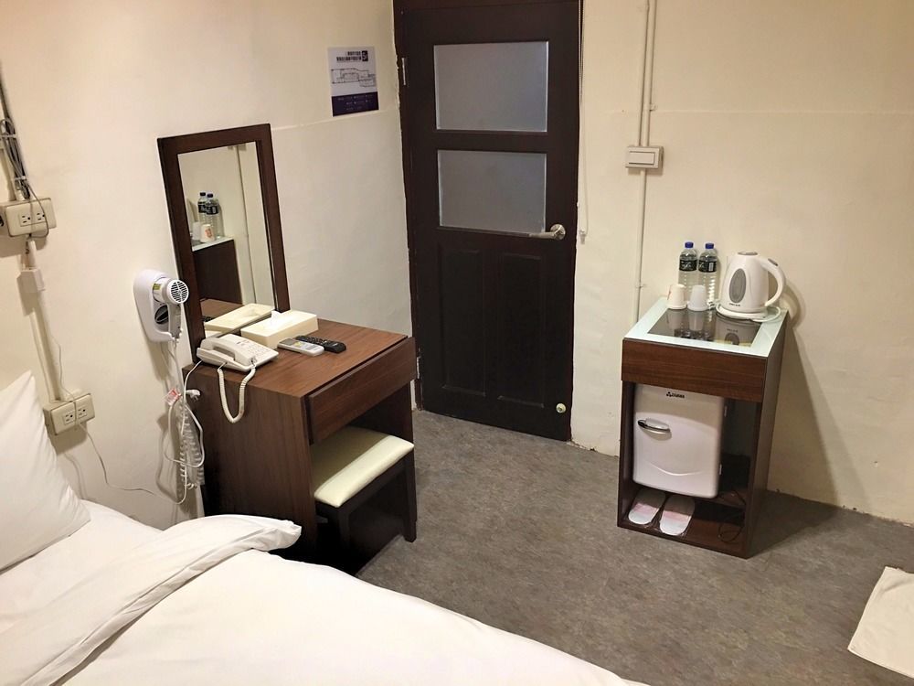 Dc Hotel 타이중 외부 사진